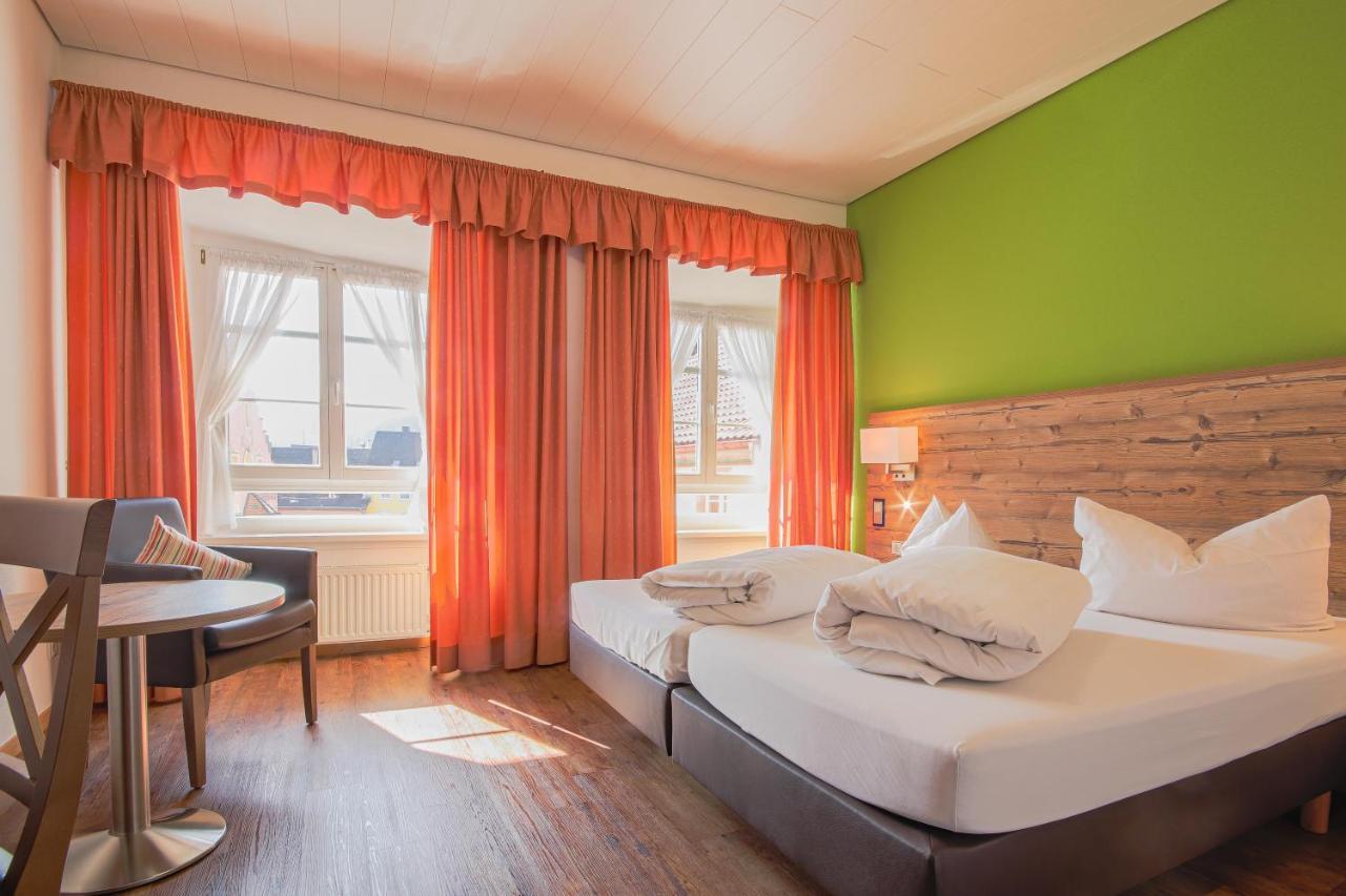 Landgasthof Hotel Rebstock ชตูลิงเกน ภายนอก รูปภาพ